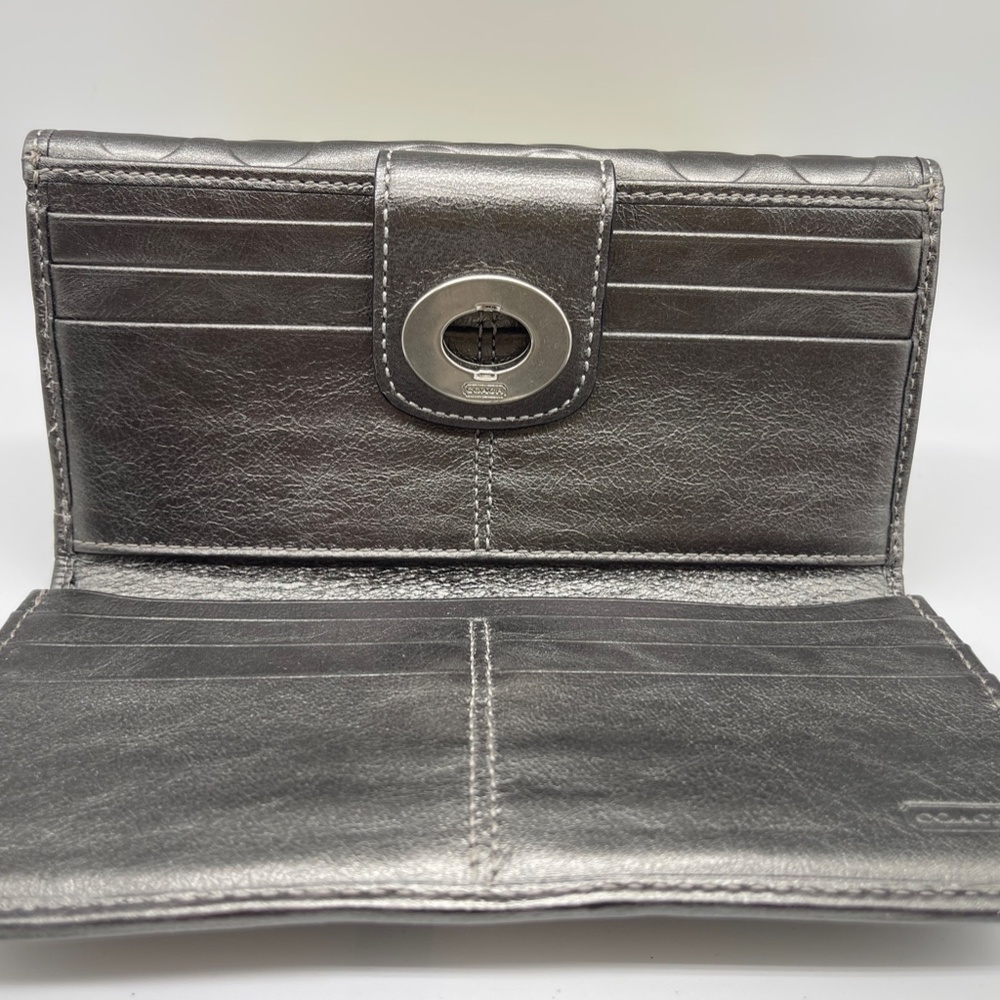 Coach Hampton Leather Shoulder Bag with Matching Zipper Pouch and Wallet - Picture 13 of 15